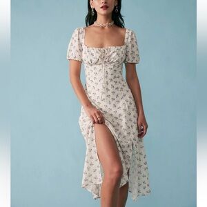 Rihoas Short Sleeve Floral Ruched Midi Dress
